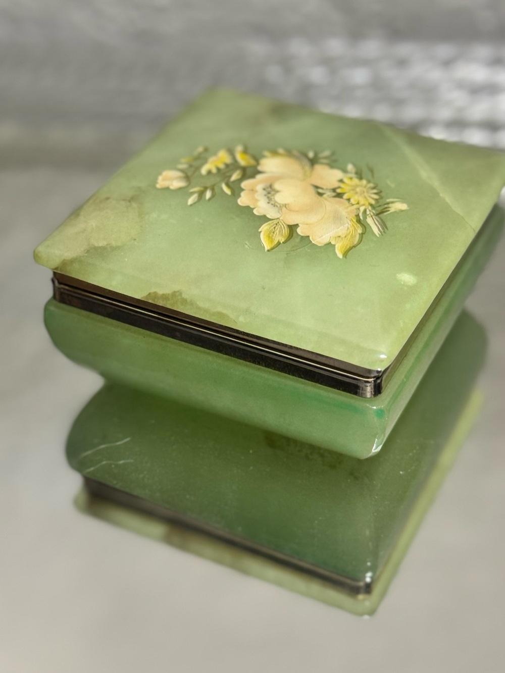 Vintage Alabaster Green Alabaster Floral Italian Alabaster Trinket Box - Picture 4 of 12